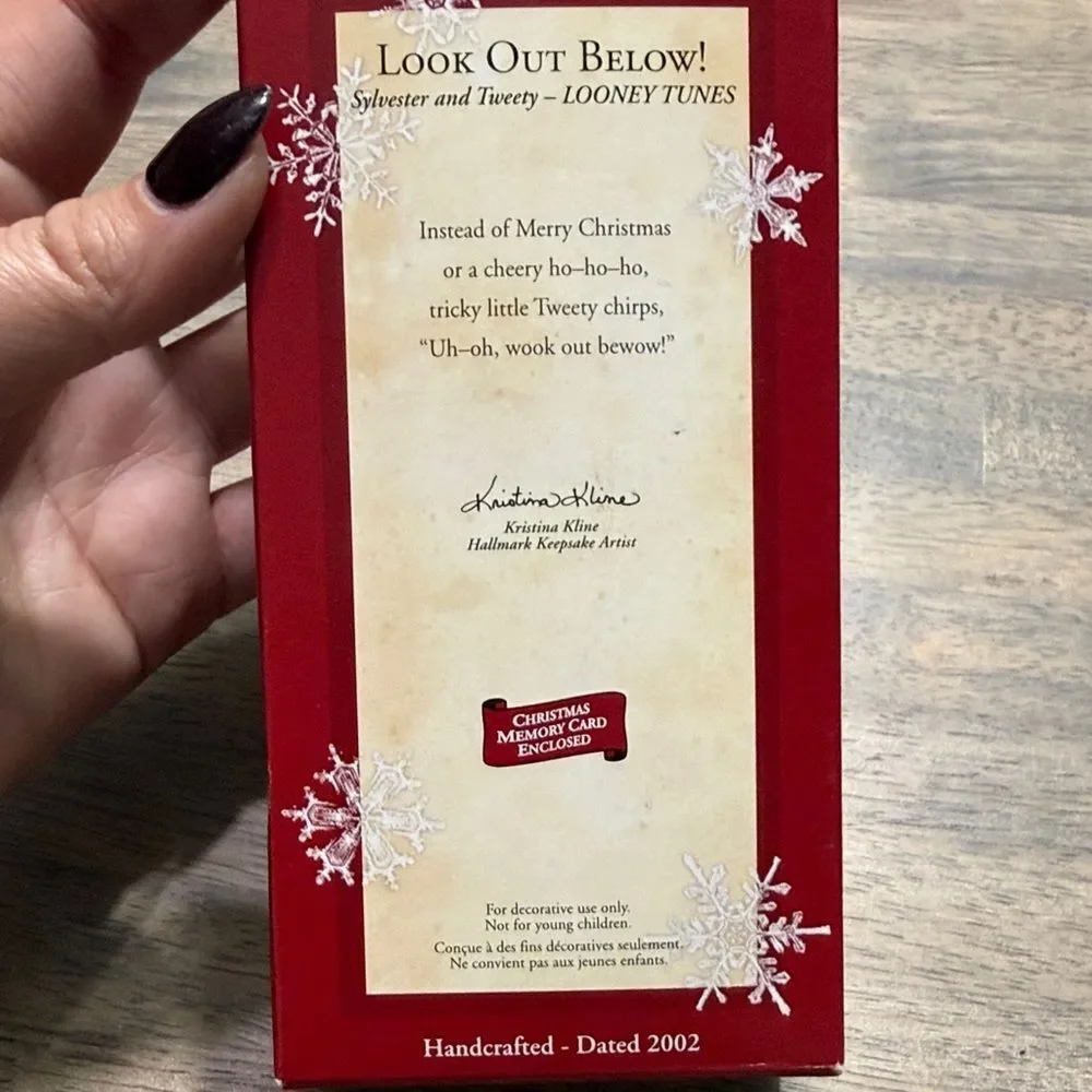 Hallmark Keepsake Ornament – “Look Out Below!” (Sylvester & Tweety – 2002)